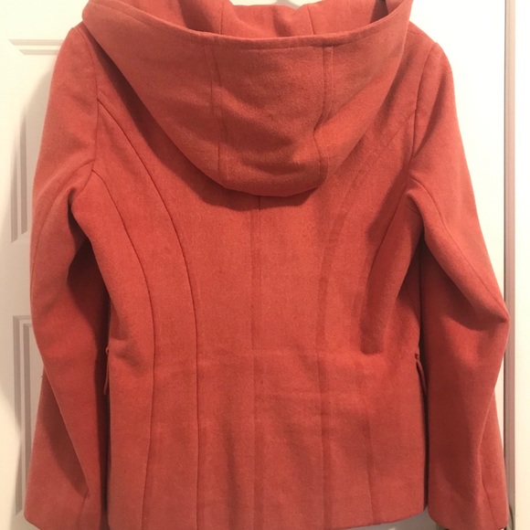 Wool coat salmon color - Picture 2 of 2